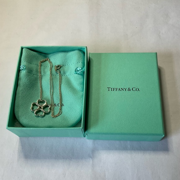 Tiffany & Co Silver Four Hearts Clover Pendant Necklace 16” - Picture 13 of 13